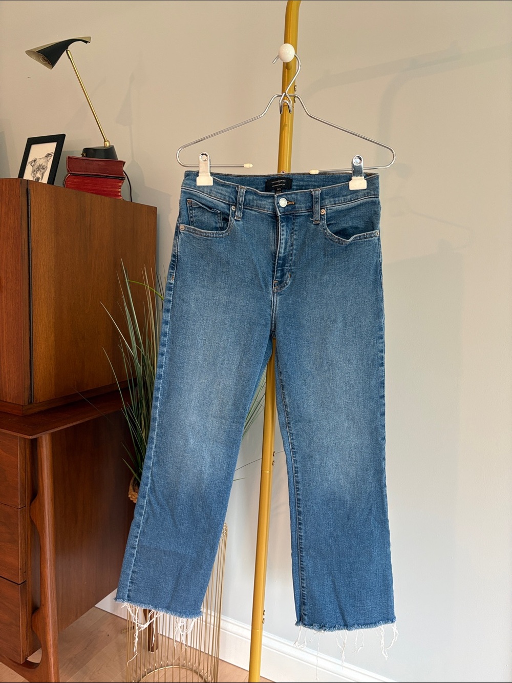 Banana Republic Women's Bootcut croppedJeans in Medium Blue Wash